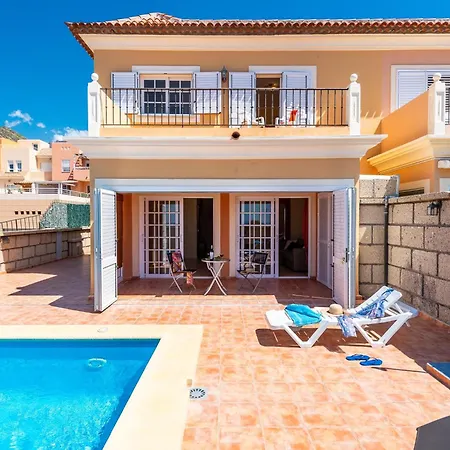 Incredible Fuente, Ocean View, Heated Pool! アデヘ